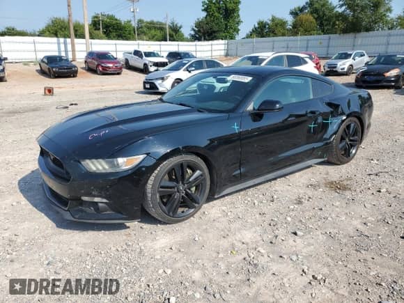 2015 Ford Mustang EcoBoost Premium z VIN 1FA6P8TH8F5311005, wystawiony jako Copart lot #66360085 z przebiegiem 121 204 mil mil oraz Szkoda całkowita • Salvage title. Historia ofert i sprzedaży dostępna na DreamBid. Obrazek 1.