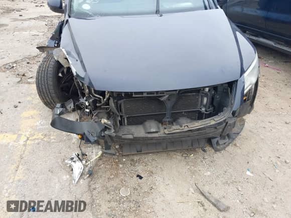 2011 Volkswagen Tiguan S with VIN WVGAV7AX7BW527670, listed as a IAAI auction lot 41189707 with 155,282 mi miles and . Bid and sale history available at DreamBid. Image 6.