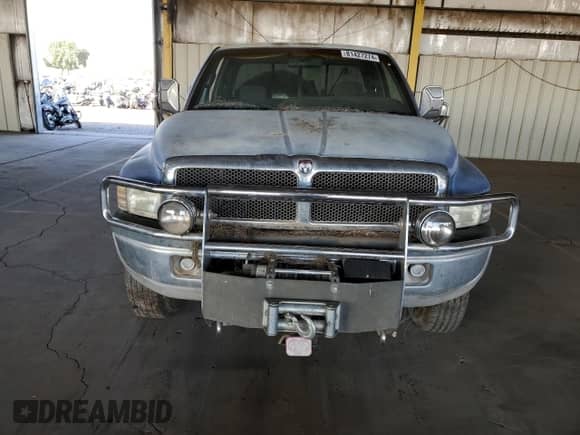 1997 Dodge 2500 with VIN 3B7KF23ZXVM514987, listed as a Copart auction lot 81427274 with 117,107 mi miles and Clean title. Bid and sale history available at DreamBid. Image 5.
