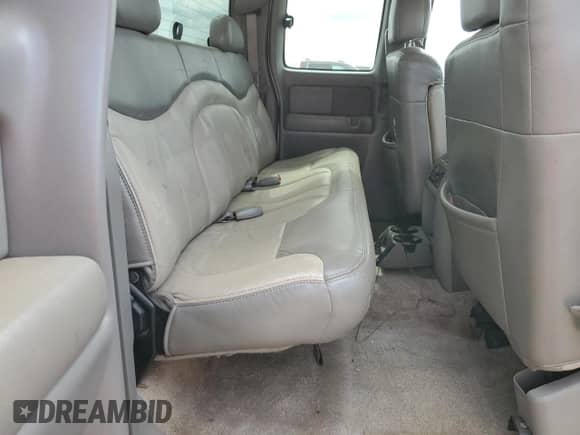 2002 GMC Sierra 1500 Denali z VIN 2GTFK69U921333849, wystawiony jako Copart lot #43101304 z przebiegiem 267 354 mil mil oraz Szkoda całkowita • Salvage title. Historia ofert i sprzedaży dostępna na DreamBid. Obrazek 10.