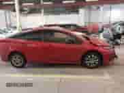 2018 Toyota Prius Plus z VIN JTDKARFP5J3077221, wystawiony jako IAAI lot #42544838 z przebiegiem 84 902 mil mil oraz . Historia ofert i sprzedaży dostępna na DreamBid. Obrazek 14.