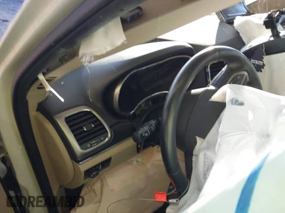 2020 Jeep Grand Cherokee Limited with VIN 1C4RJFBGXLC239821, listed as a IAAI auction lot 41216680 with 83,055 mi miles and . Bid and sale history available at DreamBid. Image 7.