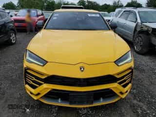 2019 Lamborghini Urus with VIN ZPBUA1ZL9KLA00879, listed as a Copart auction lot 58017485 with 23,614 mi miles and Salvage title. Bid and sale history available at DreamBid. Image 5.