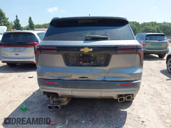 2024 Chevrolet Traverse AWD LT with VIN 1GNEVGKS1RJ211978, listed as a IAAI auction lot 42766461 with 17,365 mi miles and . Bid and sale history available at DreamBid. Image 17.