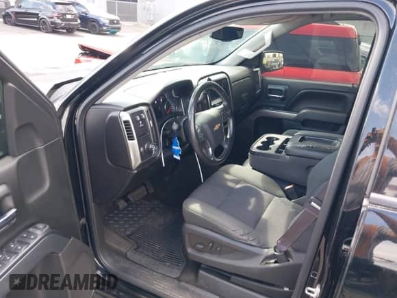 2017 Chevrolet Silverado 1500 LT с VIN 3GCPCREC3HG119634, выставлен на аукционе IAAI как лот 43253768 с пробегом 127 761 миль миль и . История ставок и продаж доступна на DreamBid. Изображение 18.