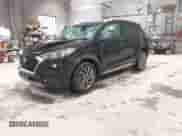 2019 Hyundai Tucson Sport z VIN KM8J33AL6KU938288, wystawiony jako IAAI lot #41849657 z przebiegiem 32 307 mil mil oraz . Historia ofert i sprzedaży dostępna na DreamBid. Obrazek 2.