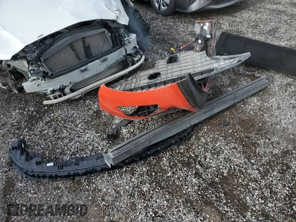 2025 Hyundai Kona Limited с VIN KM8HECA39SU193304, выставлен на аукционе Copart как лот 81146144 с пробегом 4 411 миль миль и Списание • Salvage title. История ставок и продаж доступна на DreamBid. Изображение 13.