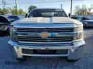 2016 Chevrolet Silverado 2500HD Work Truck z VIN 1GC1KUE80GF234571, wystawiony jako Copart lot #46648785 z przebiegiem Nie podano mil oraz Czysty tytuł • Clean title. Historia ofert i sprzedaży dostępna na DreamBid. Obrazek 5.