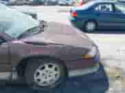 1995 Dodge Intrepid z VIN 2B3HD56T9SH583190, wystawiony jako IAAI lot #42779689 z przebiegiem 271 787 mil mil oraz . Historia ofert i sprzedaży dostępna na DreamBid. Obrazek 13.