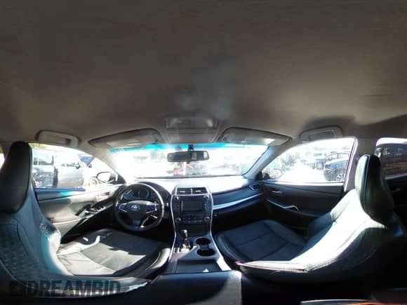 2015 Toyota Camry SE z VIN 4T1BF1FKXFU105471, wystawiony jako IAAI lot #43375351 z przebiegiem 295 099 mil mil oraz . Historia ofert i sprzedaży dostępna na DreamBid. Obrazek 19.