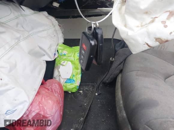 2022 Toyota Camry Hybrid LE with VIN 4T1C31AK2NU575304, listed as a IAAI auction lot 43017963 with 165,647 mi miles and . Bid and sale history available at DreamBid. Image 11.