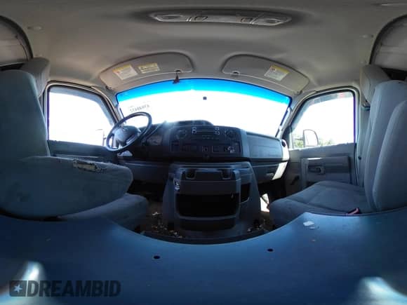 2014 Ford Econoline Cargo Super Duty Commercial z VIN 1FTSE3EL4EDA24588, wystawiony jako IAAI lot #43040432 z przebiegiem 189 731 mil mil oraz . Historia ofert i sprzedaży dostępna na DreamBid. Obrazek 18.