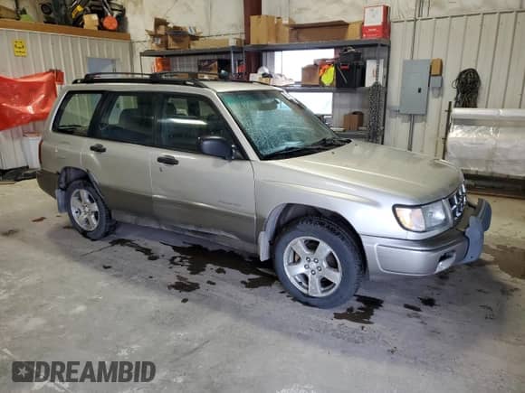 1999 Subaru Forester S with VIN JF1SF6552XG733673, listed as a Copart auction lot 55175035 with 207,847 mi miles and Clean title. Bid and sale history available at DreamBid. Image 4.