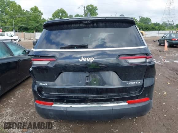 2024 Jeep Grand Cherokee Limited with VIN 1C4RJKBG0R8534639, listed as a IAAI auction lot 42681238 with 33,974 mi miles and . Bid and sale history available at DreamBid. Image 17.