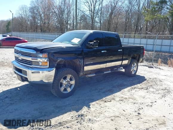 2015 Chevrolet Silverado 2500HD Work Truck с VIN 1GC1KUEG1FF635679, выставлен на аукционе IAAI как лот 41709491 с пробегом 129 623 миль миль и . История ставок и продаж доступна на DreamBid. Изображение 17.