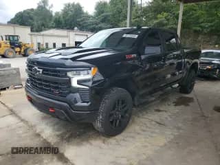 2023 Chevrolet Silverado 1500 LT Trail Boss z VIN 3GCUDFED3PG298408, wystawiony jako Copart lot #68705685 z przebiegiem 30 525 mil mil oraz Szkoda całkowita • Salvage title. Historia ofert i sprzedaży dostępna na DreamBid. Obrazek 1.