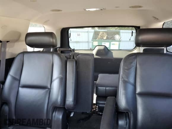 2010 Cadillac Escalade Luxury with VIN 1GYUKBEF6AR135060, listed as a Copart auction lot 63782195 with 176,874 mi miles and Salvage title. Bid and sale history available at DreamBid. Image 10.