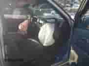 2005 Chevrolet Colorado LS Z71 z VIN 1GCDS196758119567, wystawiony jako IAAI lot #41597821 z przebiegiem 194 611 mil mil oraz . Historia ofert i sprzedaży dostępna na DreamBid. Obrazek 5.