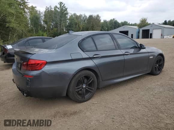 2015 BMW 5 Series 535d xDrive z VIN WBAFV3C54FD687003, wystawiony jako Copart lot #80669665 z przebiegiem 193 060 mil mil oraz Czysty tytuł • Clean title. Historia ofert i sprzedaży dostępna na DreamBid. Obrazek 3.