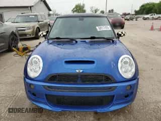 2005 MINI Hardtop S with VIN WMWRE33555TG96166, listed as a Copart auction lot 58917425 with 87,344 mi miles and Salvage title. Bid and sale history available at DreamBid. Image 5.