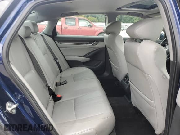 2018 Honda Accord EX-L с VIN 1HGCV1F58JA025927, выставлен на аукционе Copart как лот 67766615 с пробегом 114 453 миль миль и Списание • Salvage title. История ставок и продаж доступна на DreamBid. Изображение 10.