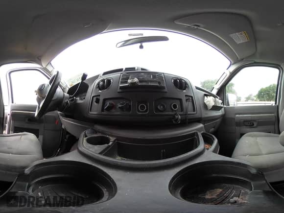 2009 Ford Econoline Cargo Commercial z VIN 1FTNE14W29DA56023, wystawiony jako IAAI lot #42362663 z przebiegiem 211 326 mil mil oraz . Historia ofert i sprzedaży dostępna na DreamBid. Obrazek 20.