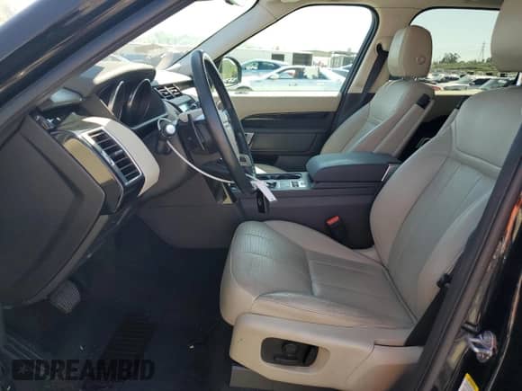 2018 Land Rover Discovery with VIN SALRG2RK8JA068506, listed as a Copart auction lot 49899055 with 112,860 mi miles and Clean title. Bid and sale history available at DreamBid. Image 7.