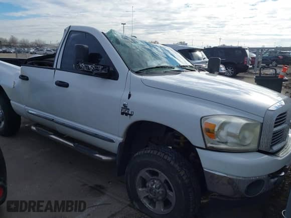 2008 Dodge 2500 SLT with VIN 3D7KS28A38G215302, listed as a IAAI auction lot 41284822 with 204,745 mi miles and . Bid and sale history available at DreamBid. Image 1.