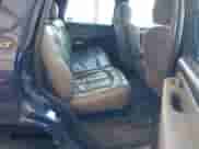 2001 Chevrolet Tahoe LT с VIN 1GNEK13T41J279600, выставлен на аукционе IAAI как лот 42388662 с пробегом 262 030 миль миль и . История ставок и продаж доступна на DreamBid. Изображение 8.
