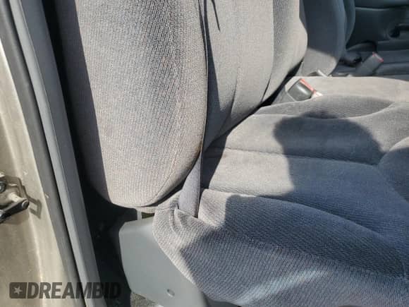 2000 GMC Sierra 1500 SL с VIN 1GTEC14WXYZ202059, выставлен на аукционе Copart как лот 64848665 с пробегом Не указан миль и Чистый • Clean title. История ставок и продаж доступна на DreamBid. Изображение 10.