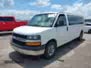 2011 Chevrolet Express Passenger 1LT z VIN 1GAZG1FG1B1134583, wystawiony jako IAAI lot #42298615 z przebiegiem 348 107 mil mil oraz . Historia ofert i sprzedaży dostępna na DreamBid. Obrazek 17.