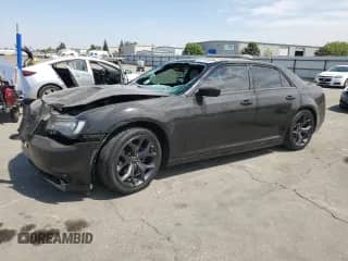 2020 Chrysler 300 S with VIN 2C3CCABG0LH225303, listed as a Copart auction lot 69215395 with 66,890 mi miles and Salvage title. Bid and sale history available at DreamBid. Image 1.