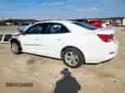 2015 Chevrolet Malibu LS z VIN 1G11B5SL1FF301412, wystawiony jako Copart lot #81870175 z przebiegiem 48 957 mil mil oraz Szkoda całkowita • Salvage title. Historia ofert i sprzedaży dostępna na DreamBid. Obrazek 2.