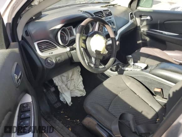 2018 Dodge Journey SE z VIN 3C4PDCAB0JT527478, wystawiony jako Copart lot #86798165 z przebiegiem 102 857 mil mil oraz Szkoda całkowita • Salvage title. Historia ofert i sprzedaży dostępna na DreamBid. Obrazek 8.