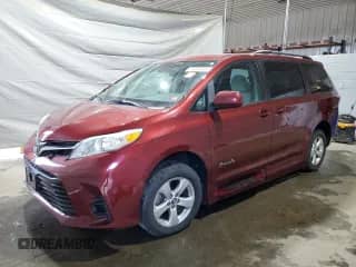 2018 Toyota Sienna LE with VIN 5TDKZ3DCXJS930409, listed as a Copart auction lot 70283005 with 7,639 mi miles and Salvage title. Bid and sale history available at DreamBid. Image 1.