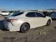 2023 Toyota Camry SE z VIN 4T1G11AK0PU110157, wystawiony jako Copart lot #65978395 z przebiegiem 58 440 mil mil oraz Szkoda całkowita • Salvage title. Historia ofert i sprzedaży dostępna na DreamBid. Obrazek 3.