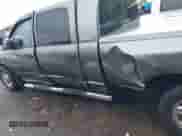 2007 Dodge 1500 SLT z VIN 3D7KR19D57G736423, wystawiony jako IAAI lot #42145607 z przebiegiem 298 274 mil mil oraz . Historia ofert i sprzedaży dostępna na DreamBid. Obrazek 14.