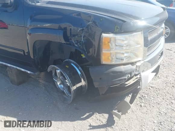 2013 Chevrolet Silverado 1500 LT z VIN 1GCRCSE08DZ122187, wystawiony jako IAAI lot #43432881 z przebiegiem 115 777 mil mil oraz . Historia ofert i sprzedaży dostępna na DreamBid. Obrazek 6.