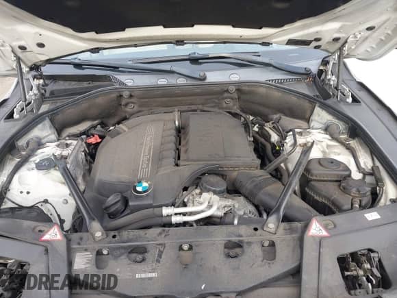 2013 BMW 5 Series 535i Gran Turismo xDrive с VIN WBASP2C55DC339748, выставлен на аукционе IAAI как лот 43339619 с пробегом 80 454 миль миль и . История ставок и продаж доступна на DreamBid. Изображение 10.