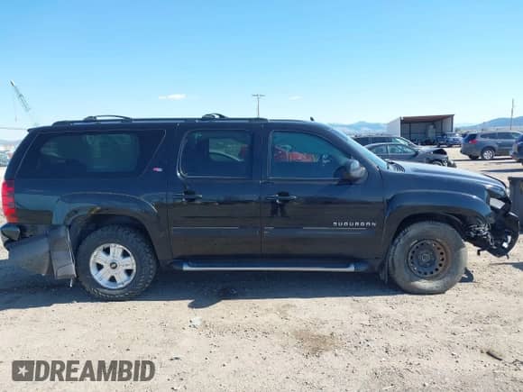 2013 Chevrolet Suburban LT с VIN 1GNSKJE78DR336924, выставлен на аукционе IAAI как лот 42063290 с пробегом 134 266 миль миль и . История ставок и продаж доступна на DreamBid. Изображение 14.