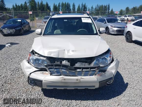 2013 Subaru Forester X Limited with VIN JF2SHAEC8DH440471, listed as a IAAI auction lot 42433401 with 61,517 mi miles and . Bid and sale history available at DreamBid. Image 12.