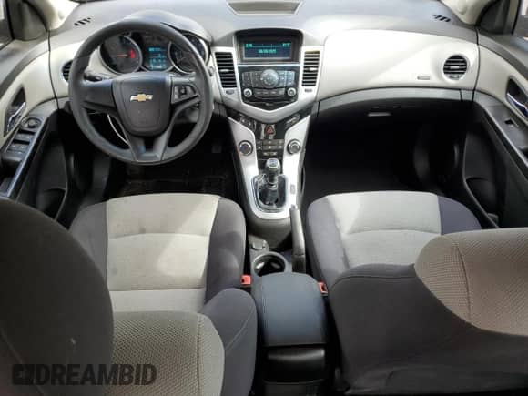 2014 Chevrolet Cruze LS with VIN 1G1PB5SH2E7266197, listed as a Copart auction lot 70366495 with 139,353 mi miles and Salvage title. Bid and sale history available at DreamBid. Image 8.