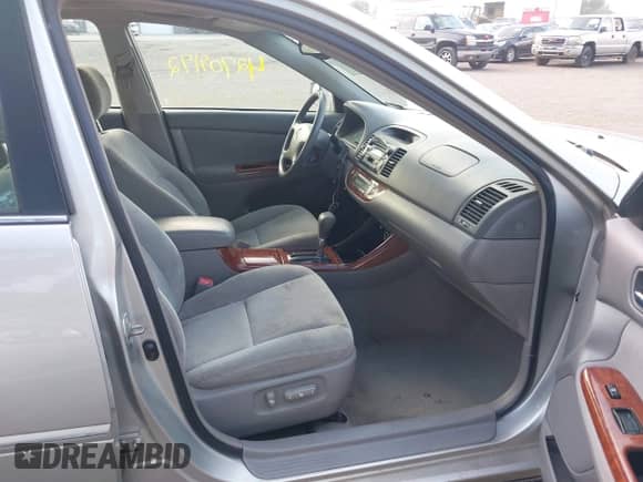 2004 Toyota Camry LE with VIN 4T1BE32K14U896992, listed as a IAAI auction lot 42709172 with 153,248 mi miles and . Bid and sale history available at DreamBid. Image 5.