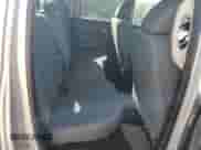 2018 Ram 1500 SLT z VIN 1C6RR6GG7JS114464, wystawiony jako Copart lot #61401325 z przebiegiem 99 894 mil mil oraz Szkoda całkowita • Salvage title. Historia ofert i sprzedaży dostępna na DreamBid. Obrazek 10.