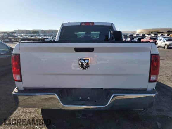 2017 Ram 1500 Tradesman z VIN 1C6RR6FG7HS629167, wystawiony jako Copart lot #76971134 z przebiegiem 140 600 mil mil oraz Szkoda całkowita • Salvage title. Historia ofert i sprzedaży dostępna na DreamBid. Obrazek 6.