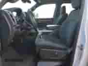 2023 Ram 1500 Big Horn z VIN 1C6RREBG2PN511783, wystawiony jako Copart lot #47061195 z przebiegiem 3 310 mil mil oraz Szkoda całkowita • Salvage title. Historia ofert i sprzedaży dostępna na DreamBid. Obrazek 7.