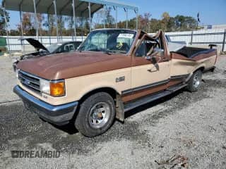 1990 Ford F-150 z VIN 1FTEF15N4LNB41286, wystawiony jako Copart lot #77996194 z przebiegiem 60 426 mil mil oraz Nie do naprawy • Non repairable. Historia ofert i sprzedaży dostępna na DreamBid. Obrazek 1.