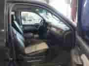 2007 Chevrolet Tahoe LTZ z VIN 1GNFK13047R373142, wystawiony jako IAAI lot #42803408 z przebiegiem 230 525 mil mil oraz . Historia ofert i sprzedaży dostępna na DreamBid. Obrazek 5.