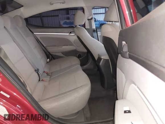 2019 Hyundai Elantra Value Edition с VIN KMHD84LF1KU768031, выставлен на аукционе IAAI как лот 43304763 с пробегом 87 412 миль миль и . История ставок и продаж доступна на DreamBid. Изображение 8.