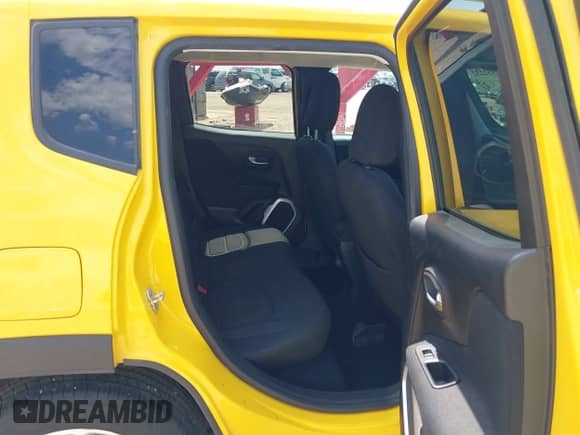2018 Jeep Renegade Latitude with VIN ZACCJABB2JPJ27064, listed as a IAAI auction lot 42952232 with 44,706 mi miles and . Bid and sale history available at DreamBid. Image 8.